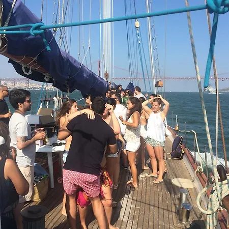Yacht Sean Paquito Iv * Lissabon