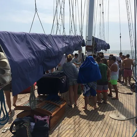 Yacht Sean Paquito Iv Лиссабон